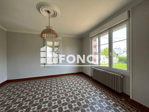 Location Maison 5 pièces 93.8 m² - 22 AVENUE DU PRESIDENT GRELLET Saint Amand Longpre 41310