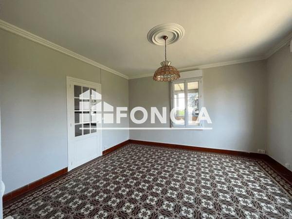 Location Maison 5 pièces 93.8 m² - 22 AVENUE DU PRESIDENT GRELLET Saint Amand Longpre 41310