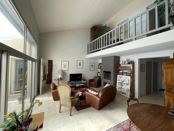 Demeure Familiale avec Piscine et Garage