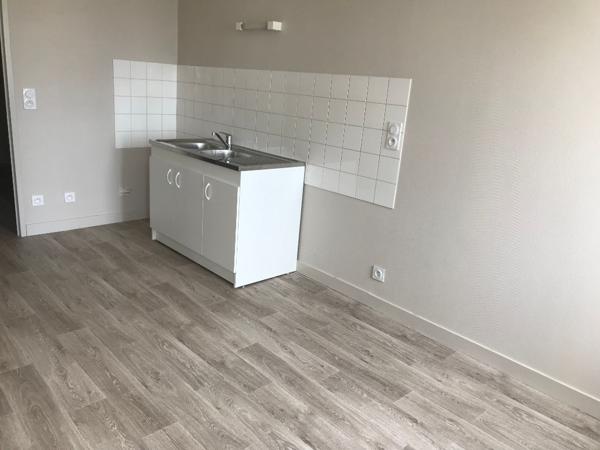 A louer Appartement à  Dinan centre historique, T2.  58m²