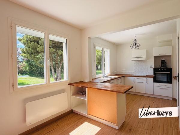 Charme & nature : maison rénovée dans un environnement privilégié Élégante maison de campagne aux portes de la 4 voies