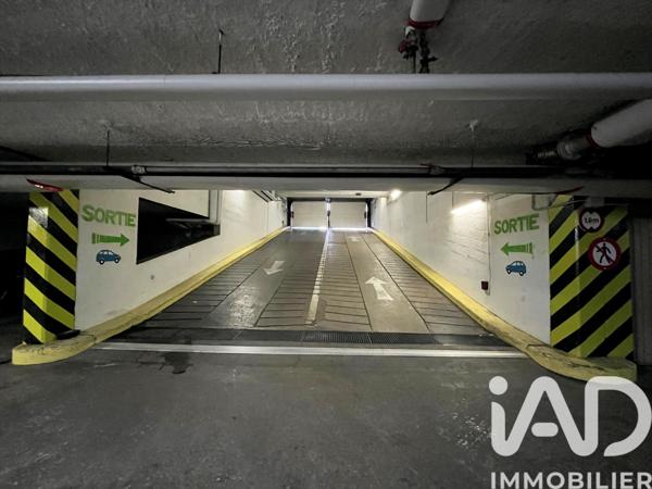 Parking à vendre 11,22 m² Paris 18