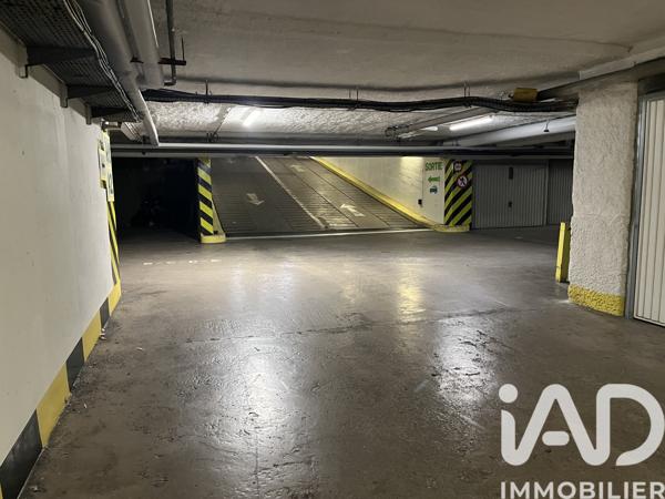 Parking à vendre 11,22 m² Paris 18