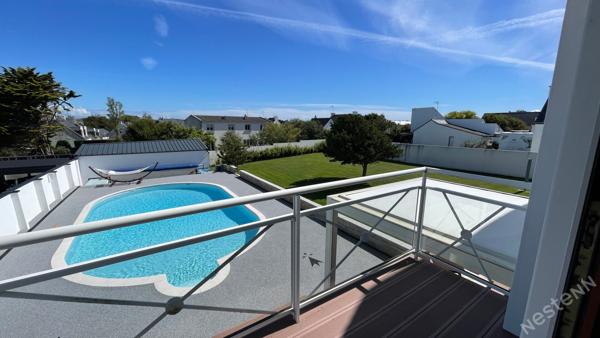 QUIBERON - Propriété des années 30 rénovée de 218 m² avec piscine