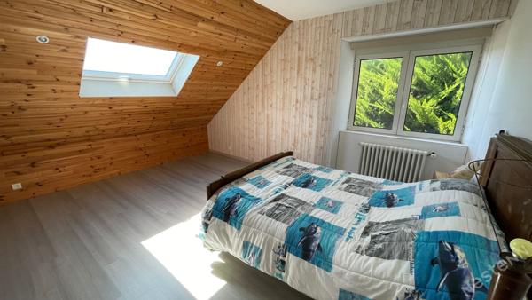 QUIBERON - Propriété des années 30 rénovée de 218 m² avec piscine