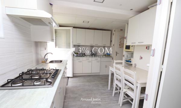 Maison 7 pièce(s) 6 chambre(s) 158 m²