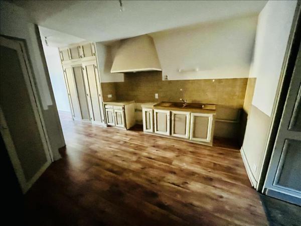 Immeuble à vendre |  Lalinde |  137 m²