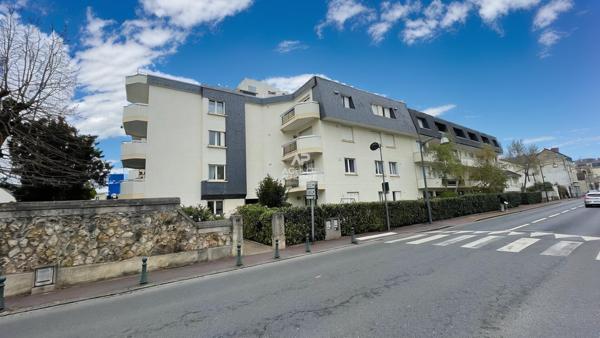 Croissy-sur-Seine Village - Appartement 51.21m² - 1 chambre 285 000 € **  - Référence  V210010340
