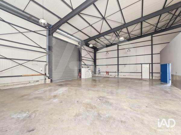 Location local d’activité 400 m² Bernis