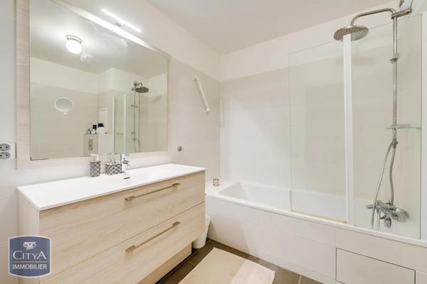 Appartement à vendre 2 pièces 46m² Châtenay-Malabry (92290)