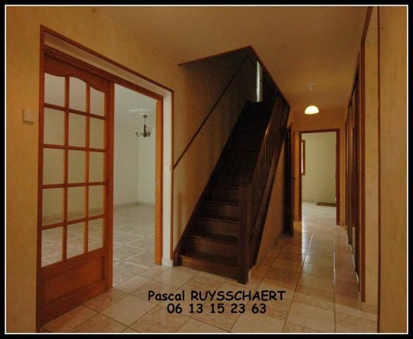 Dpt Seine-et-Marne (77) Ville de NANGIS, Maison récente, Type 7, 300m2, terrain 368 m2