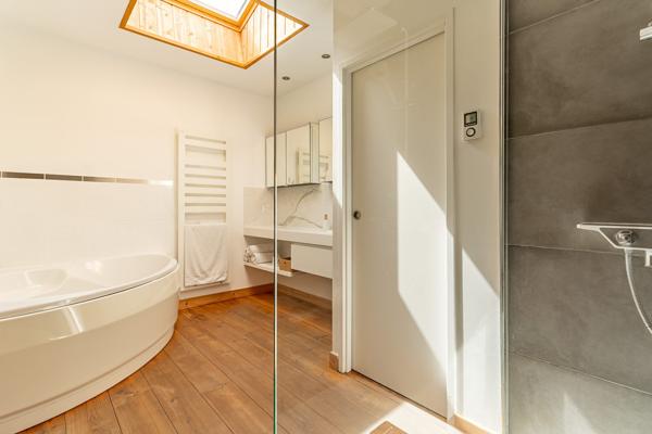 Maison 4 chambres piscine dépendace