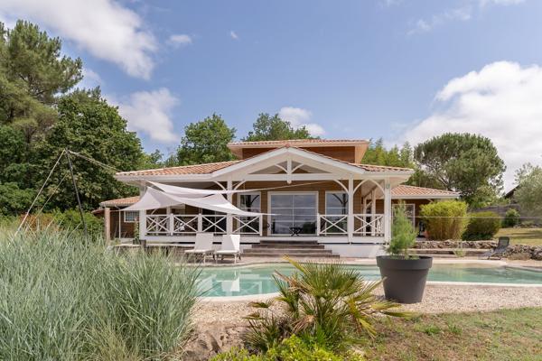 Maison 4 chambres piscine dépendace