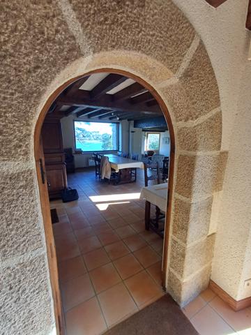 Plougasnou (29630) Plougasnou, exceptionnelle vue mer, maison 6 ch sur 16000 m2 de terrain.