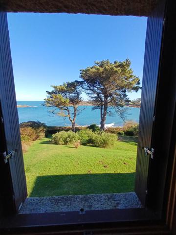 Plougasnou (29630) Plougasnou, exceptionnelle vue mer, maison 6 ch sur 16000 m2 de terrain.