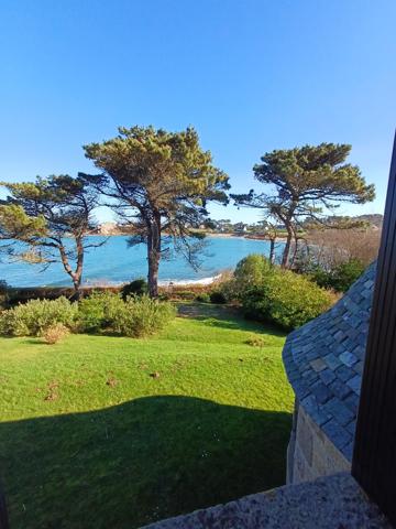 Plougasnou (29630) Plougasnou, exceptionnelle vue mer, maison 6 ch sur 16000 m2 de terrain.