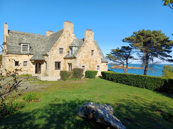 Plougasnou (29630) Plougasnou, exceptionnelle vue mer, maison 6 ch sur 16000 m2 de terrain.