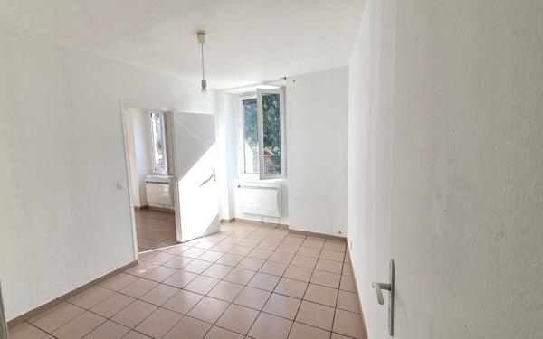 Appartement à vendre    3 pièces • 42,50 m2 Villenoy