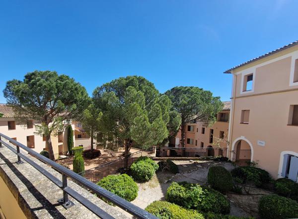 Appartement 2 pièces avec terrasse, garage et accès PMR à Mallemort -