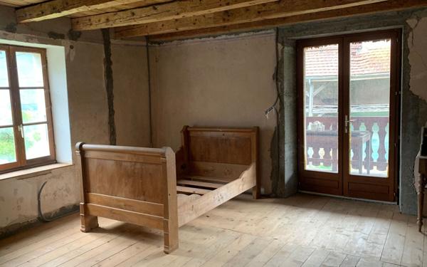 Maison à vendre    7 pièces •  Champfromier