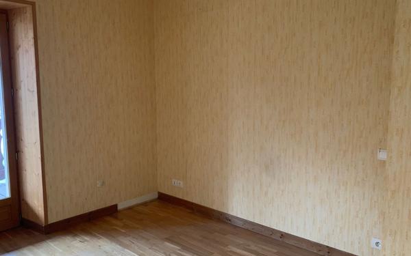 Maison à vendre    7 pièces •  Champfromier