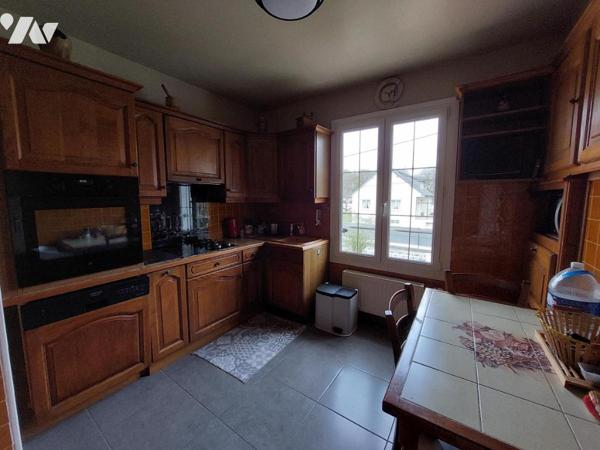 SARAN, maison 3 chambres + bureau 