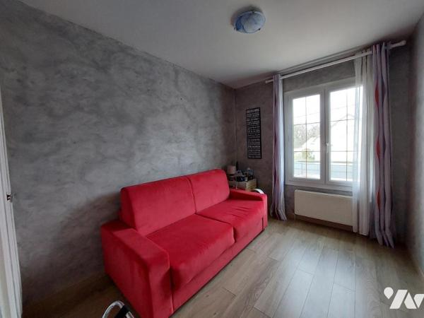 SARAN, maison 3 chambres + bureau 