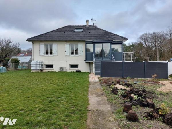 SARAN, maison 3 chambres + bureau 