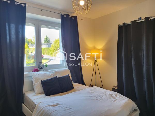 Élégante maison familiale avec piscine - 168m² à Devecey