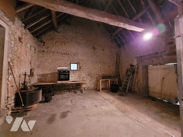 Maison ancienne garage et jardin