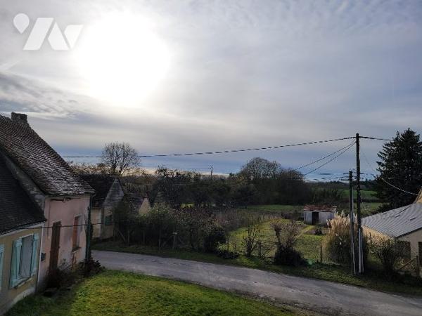 Maison ancienne garage et jardin