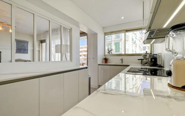 Appartement à vendre    2 pièces • 55 m2 Juan-les-Pins - Antibes