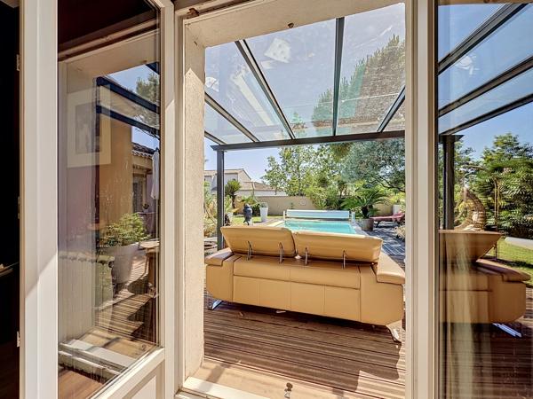 Maison
         6 pièces
        - 150 m² Bien prestige 497 000 € *