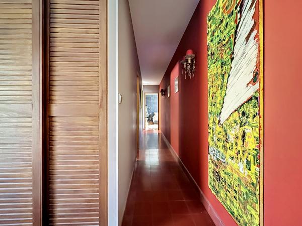 Maison
         6 pièces
        - 150 m² Bien prestige 497 000 € *