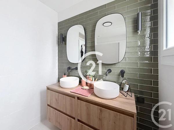 Maison à vendre  5 pièces - 120 m 2   ST LAURENT DE COGNAC  - 16