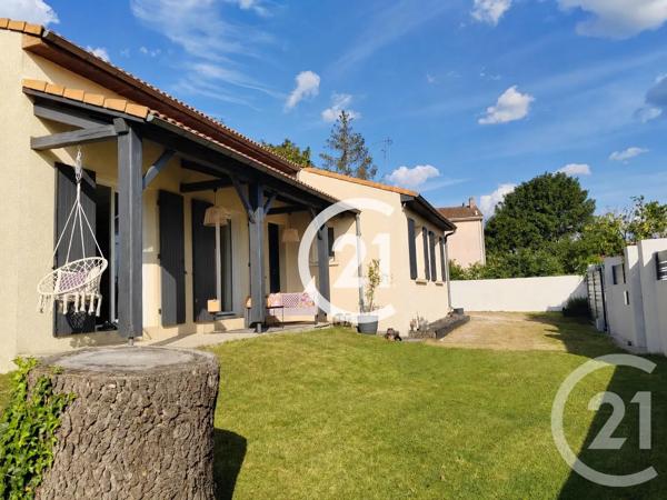 Maison à vendre  5 pièces - 120 m 2   ST LAURENT DE COGNAC  - 16
