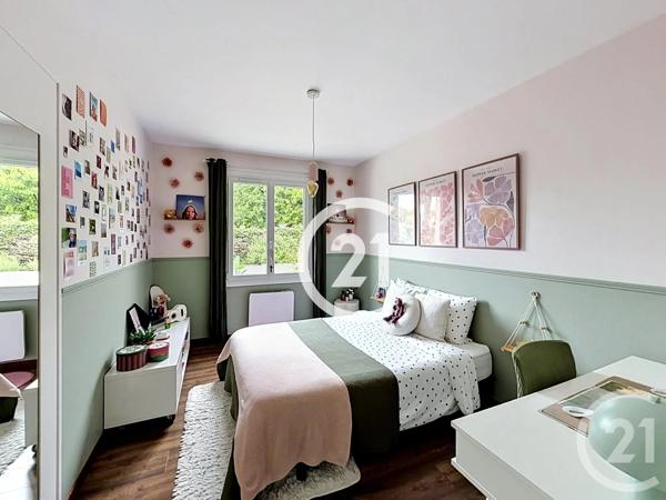 Maison à vendre  5 pièces - 120 m 2   ST LAURENT DE COGNAC  - 16