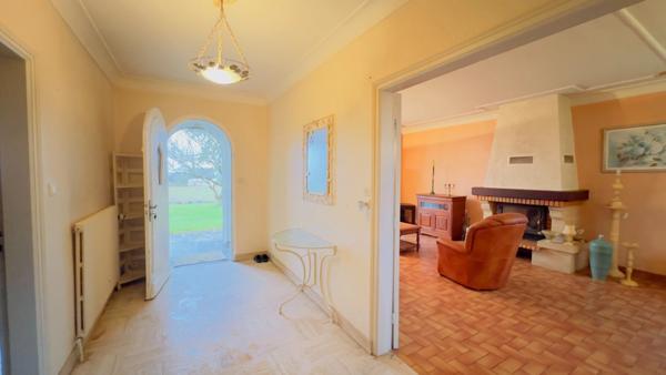 BRIEC (29) – Maison T6 à vendre 156 m² habitables – 242 m² utiles Sous-sol intégral Terrain de 1 547 m²