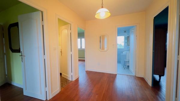 BRIEC (29) – Maison T6 à vendre 156 m² habitables – 242 m² utiles Sous-sol intégral Terrain de 1 547 m²