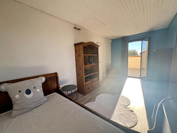 Maison 4 chambres avec piscine et garage