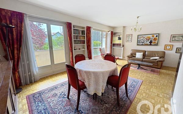 Appartement à vendre    4 pièces • 92,21 m2 Clamart