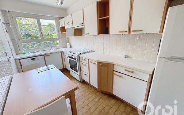 Appartement à vendre    4 pièces • 92,21 m2 Clamart