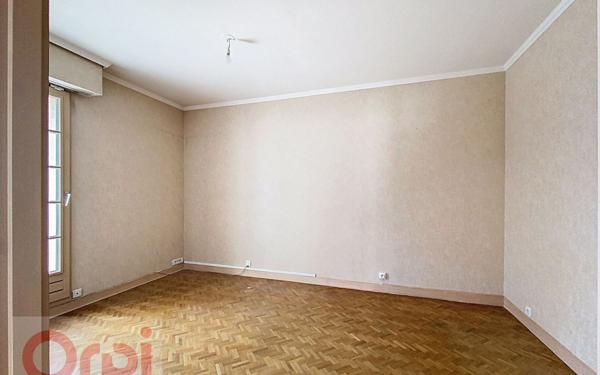 Appartement à vendre    4 pièces • 99 m2 Châtillon