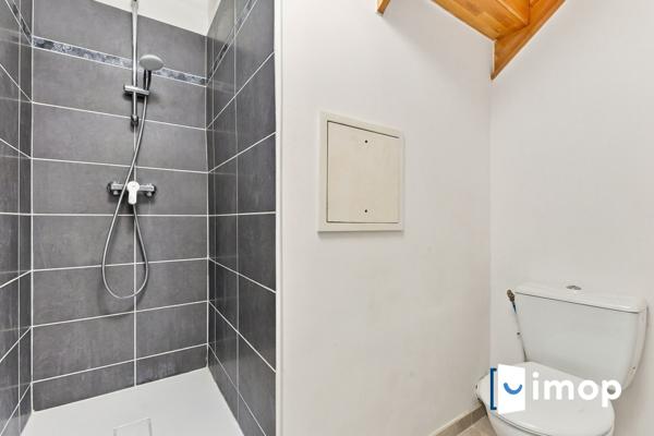 À 5 min du métro Basilique, superbe duplex T4 de 85m² avec terrasse arborée de 26m²