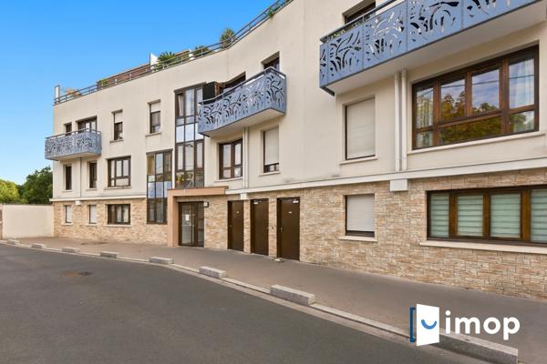 À 5 min du métro Basilique, superbe duplex T4 de 85m² avec terrasse arborée de 26m²