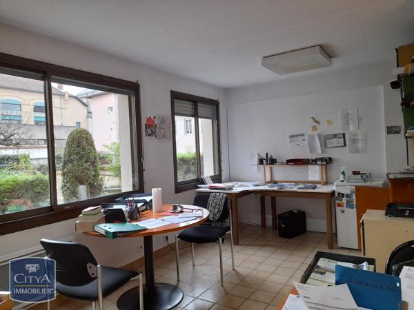 Local professionnel à louer