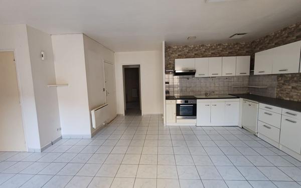 Appartement à louer    3 pièces •  Saint-Thibéry