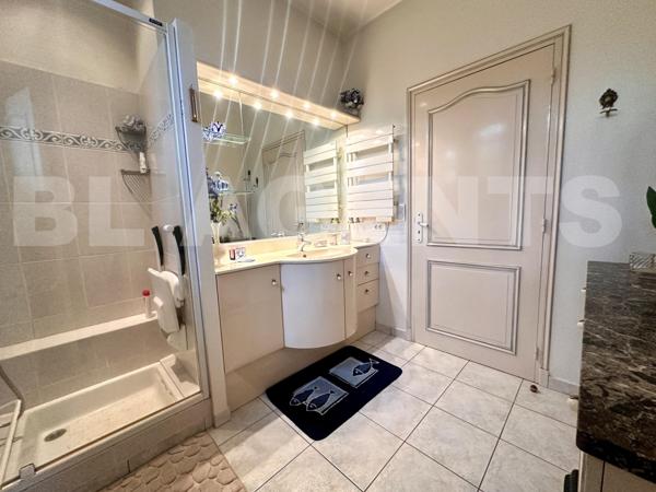 maison/villa 8 pièce(s) 206 m2