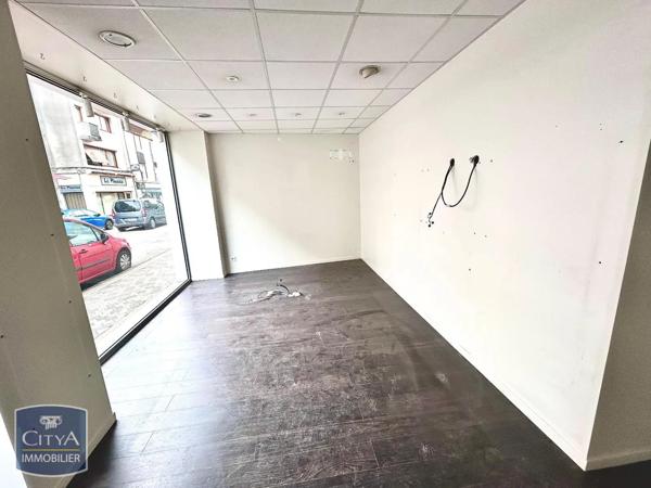 Vente local commercial 124.5m²
