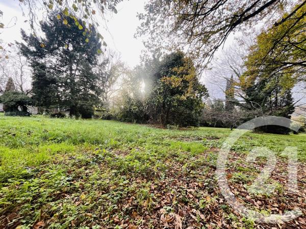 Maison à vendre  13 pièces - 289,27 m 2   CONDAT SUR VIENNE  - 87